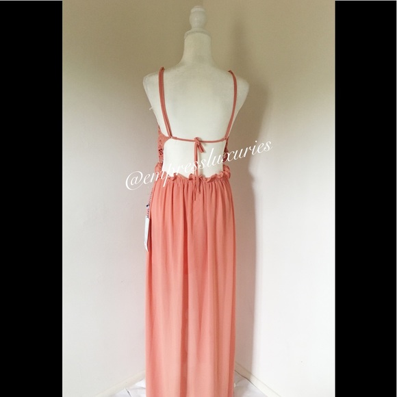 Pretty Peach Maxi Dress✨✨ - Picture 3 of 4